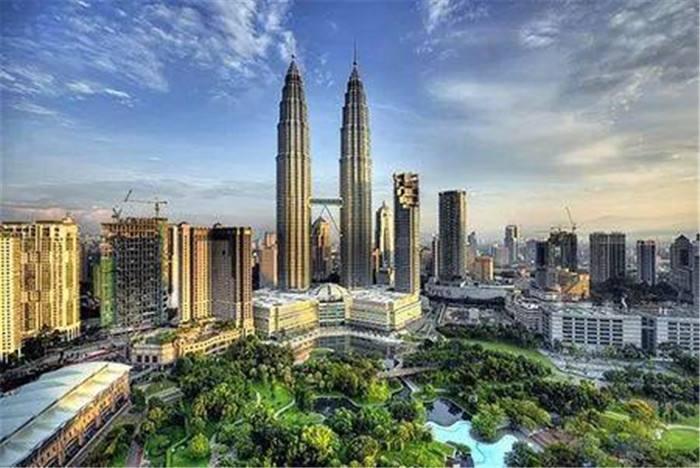马来西亚买房是适合自住还是投资？房价未来会涨多少？ - 得居房产百科