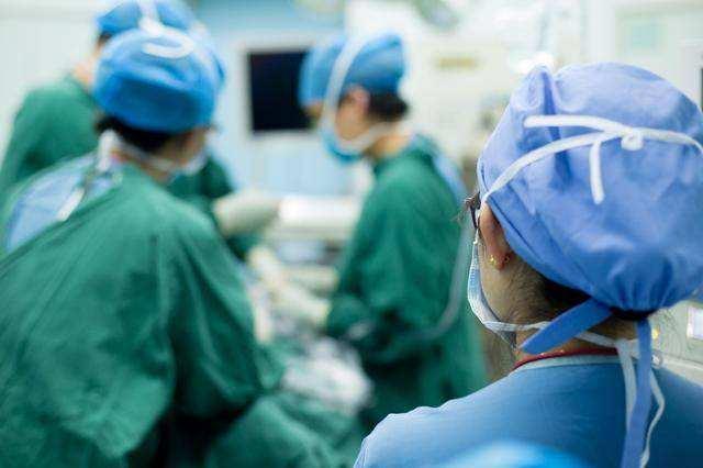30岁麻醉师猝死上海知名医院：不要过度迷信“铁饭碗”安全感！ - 得居房产资讯